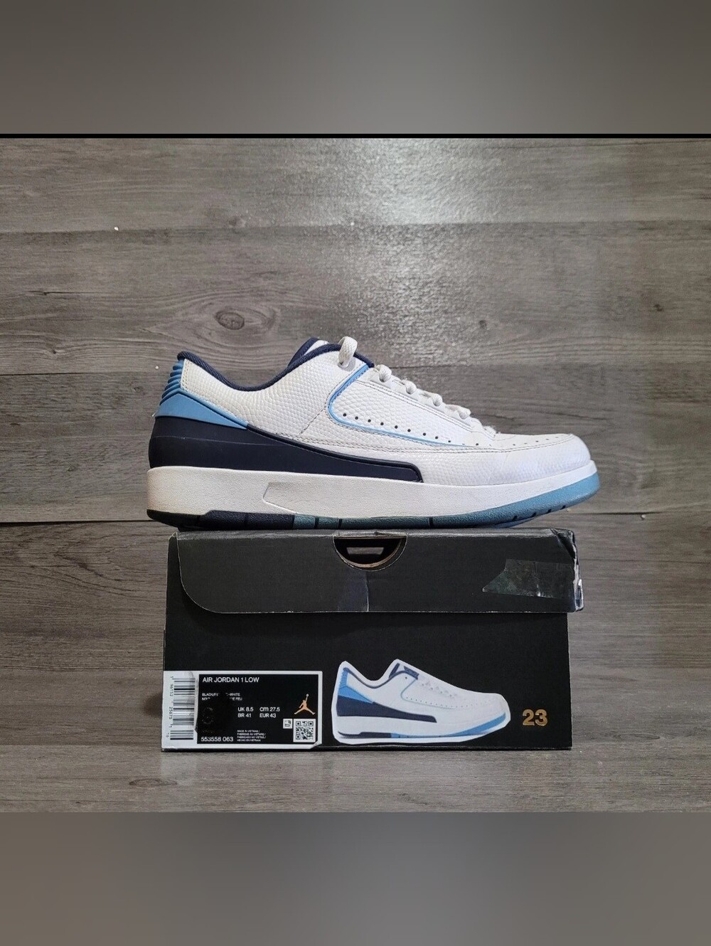 Jordan Retro 2 Low Unc university midnight blue Mens Size 9.5 Shoes